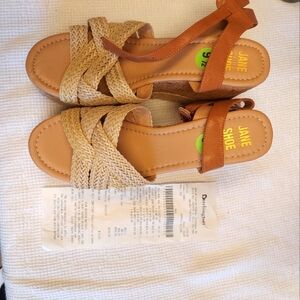 Jane and the Shoe Lily Criss Cross Band Lt. Beige Wedge Sandal Size 9.5